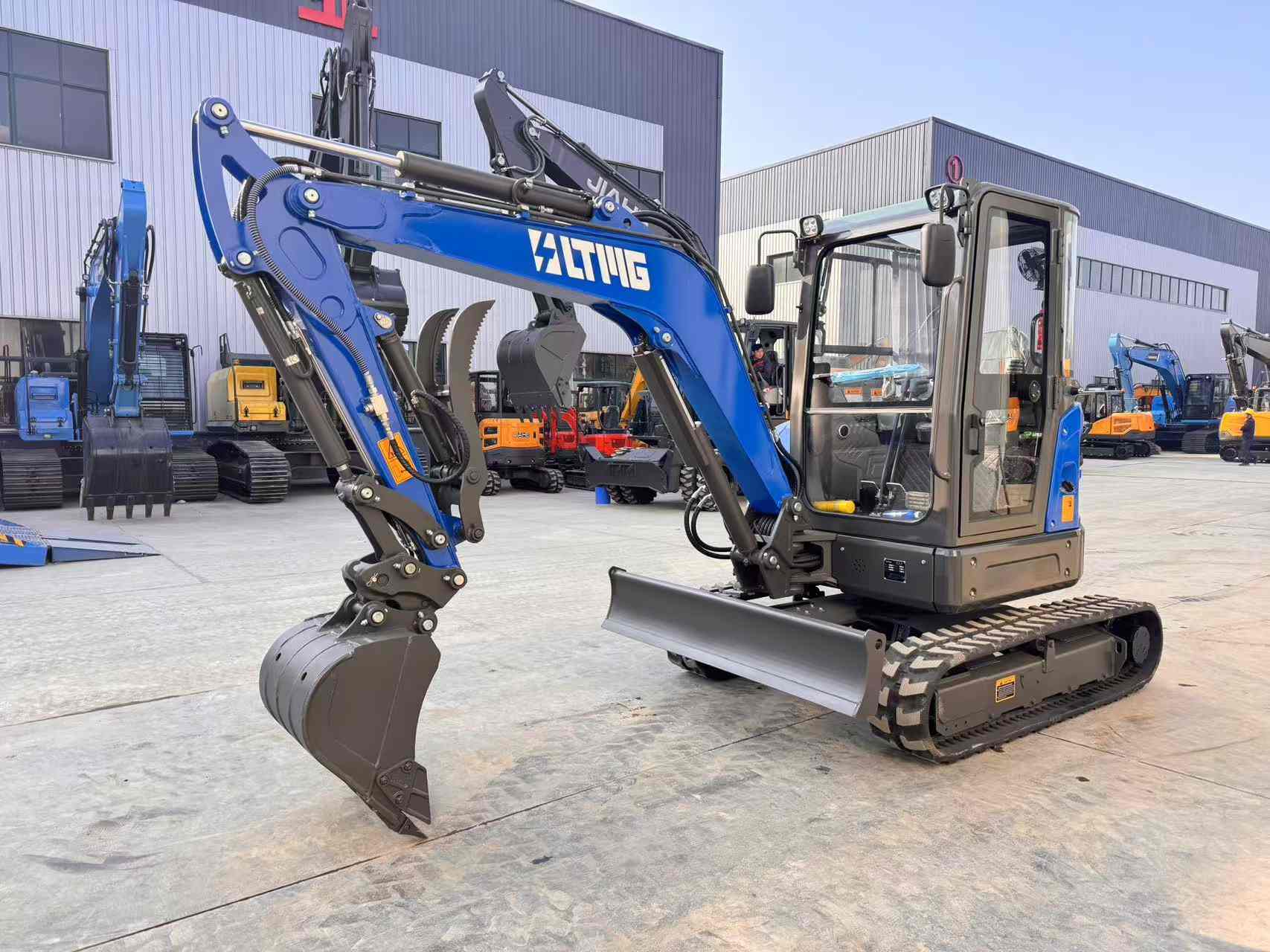 3.5 ton crawler excavator