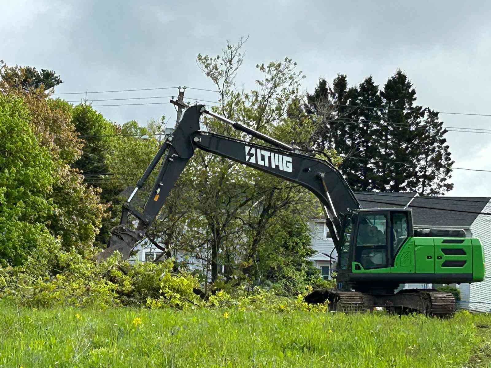 23 ton crawler excavator