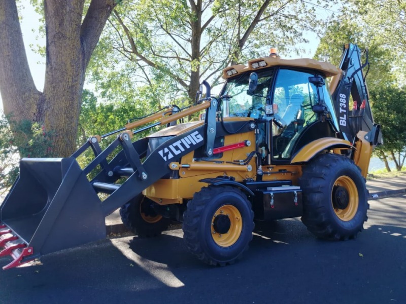 Backhoe Loader Case in Chile